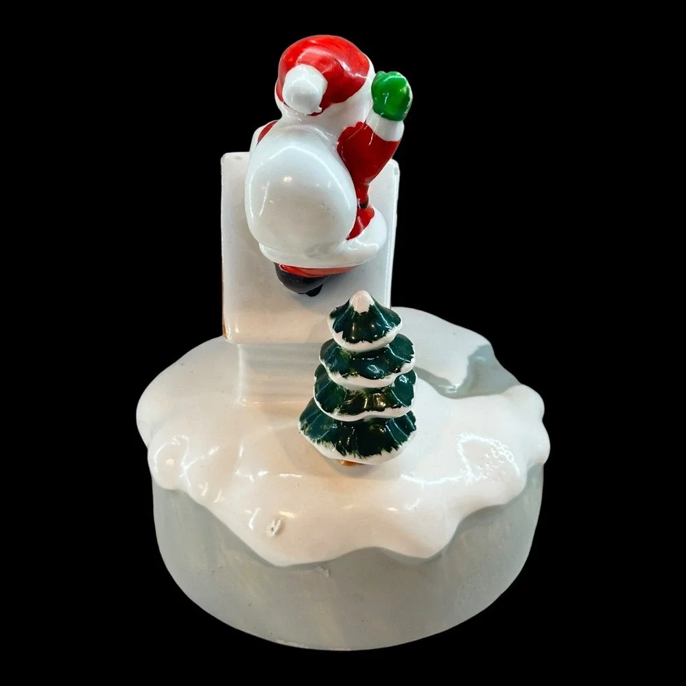 1970s Ceramic Music Box Santa Claus Is Coming to Town Rooftop XmasTaiwan Vintage